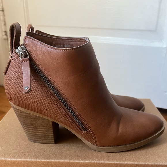 Target Shoes - DV Target Ankle Boots